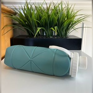 Collapsible Water bottle Green drinkware Travel Gym Reusable yoga silicone cold